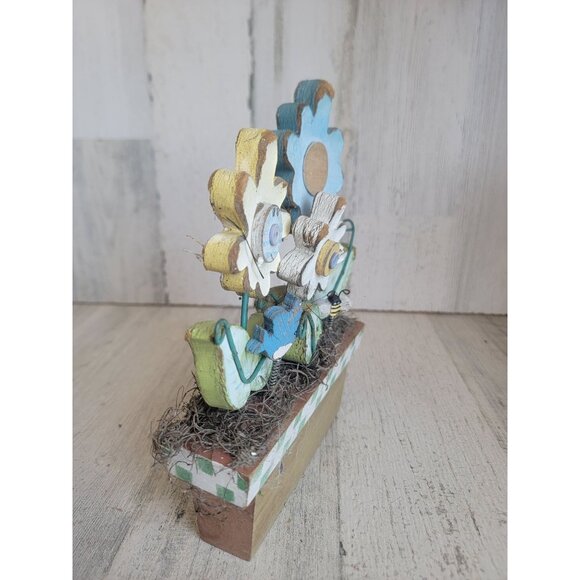 Wooden spring flower pot AS IS Easter home decor - Picture 3 of 8